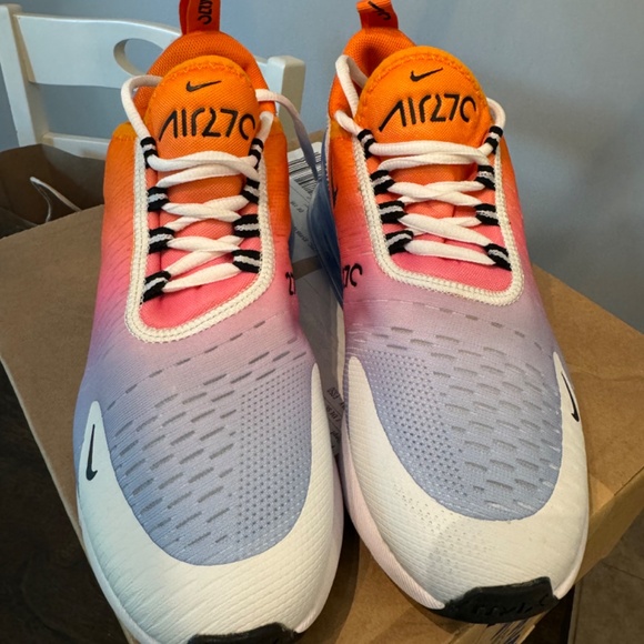 Nike Airmax 270- Gradient University Gold - Picture 2 of 6